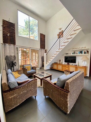 Somone: large air-conditioned villa with swimming pool, 10 people *, between Sea and Lagoon