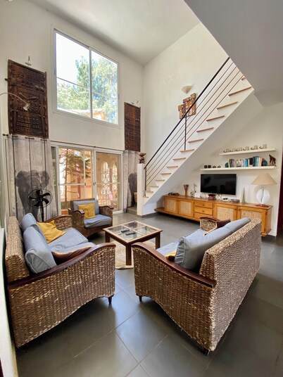 Somone: large air-conditioned villa with swimming pool, 10 people *, between Sea and Lagoon