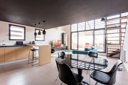 Air conditioning terrace / AC parking New town hall