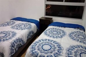 3 bedrooms, desk, iron/ironing board, WiFi