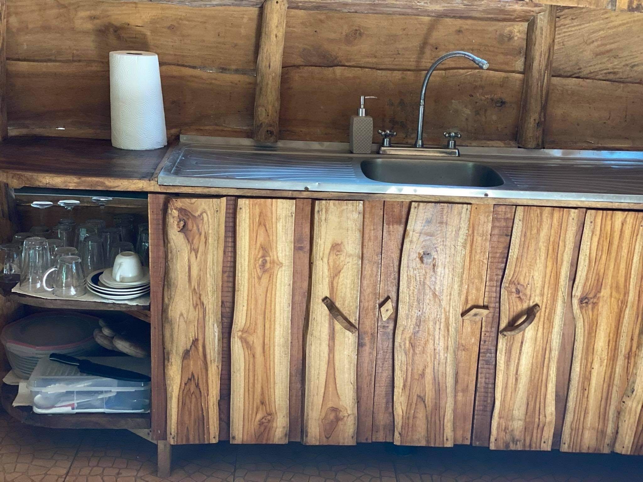 Traditional Cabin | Living area | Flat-screen TV