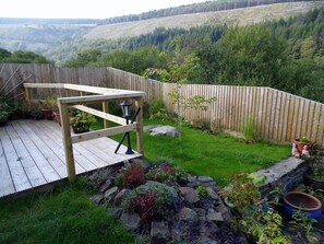 BBQ/picnic area - Afan Valley - The Nook (Port Talbot)