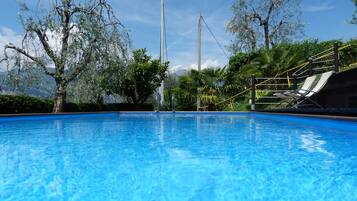 Alberca al aire libre