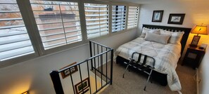 2 bedrooms, in-room safe, iron/ironing board, free WiFi
