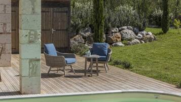 Een verwarmd zwembad