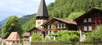 Chalet 9 ( Wohnung im 1en Stock )
