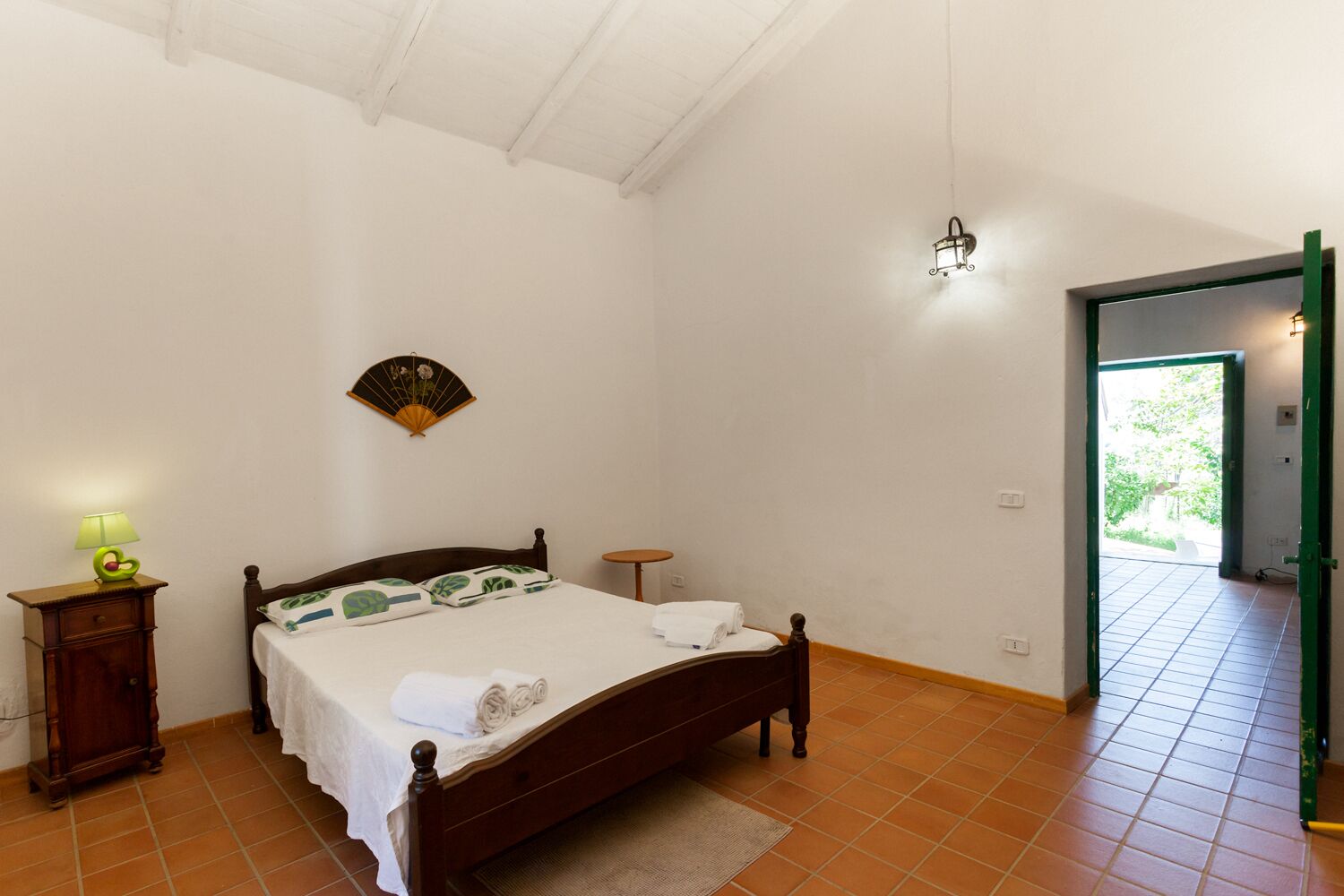 1 bedroom, internet, bed sheets