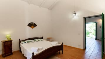 1 bedroom, internet, bed sheets