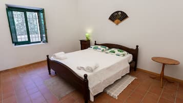 1 bedroom, internet, bed sheets