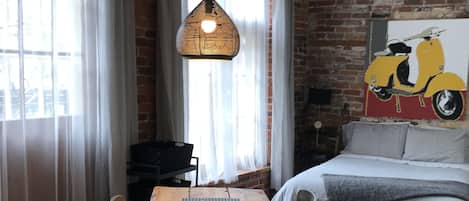 1 bedroom, desk, iron/ironing board, free WiFi
