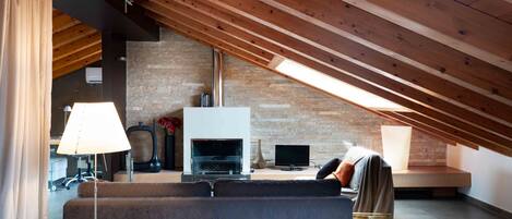 TV connectée, cheminée