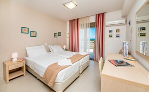 3 makuuhuonetta, tallelokero huoneessa, silitysrauta/-lauta, Wi-Fi