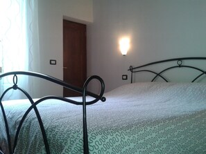 1 bedroom, iron/ironing board, travel crib, WiFi