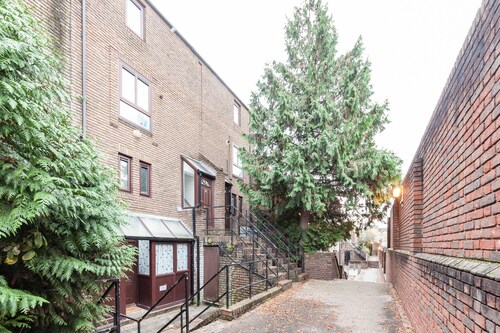 Oeste de Londres (Westfield) tiene capacidad para 6 personas - Recientemente Renovado