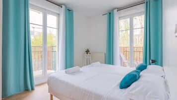 3 bedrooms, iron/ironing board, travel cot, free WiFi