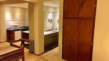 Blackout curtains, free WiFi, bed sheets