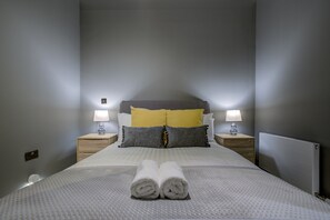 Luxury Apartment (3)