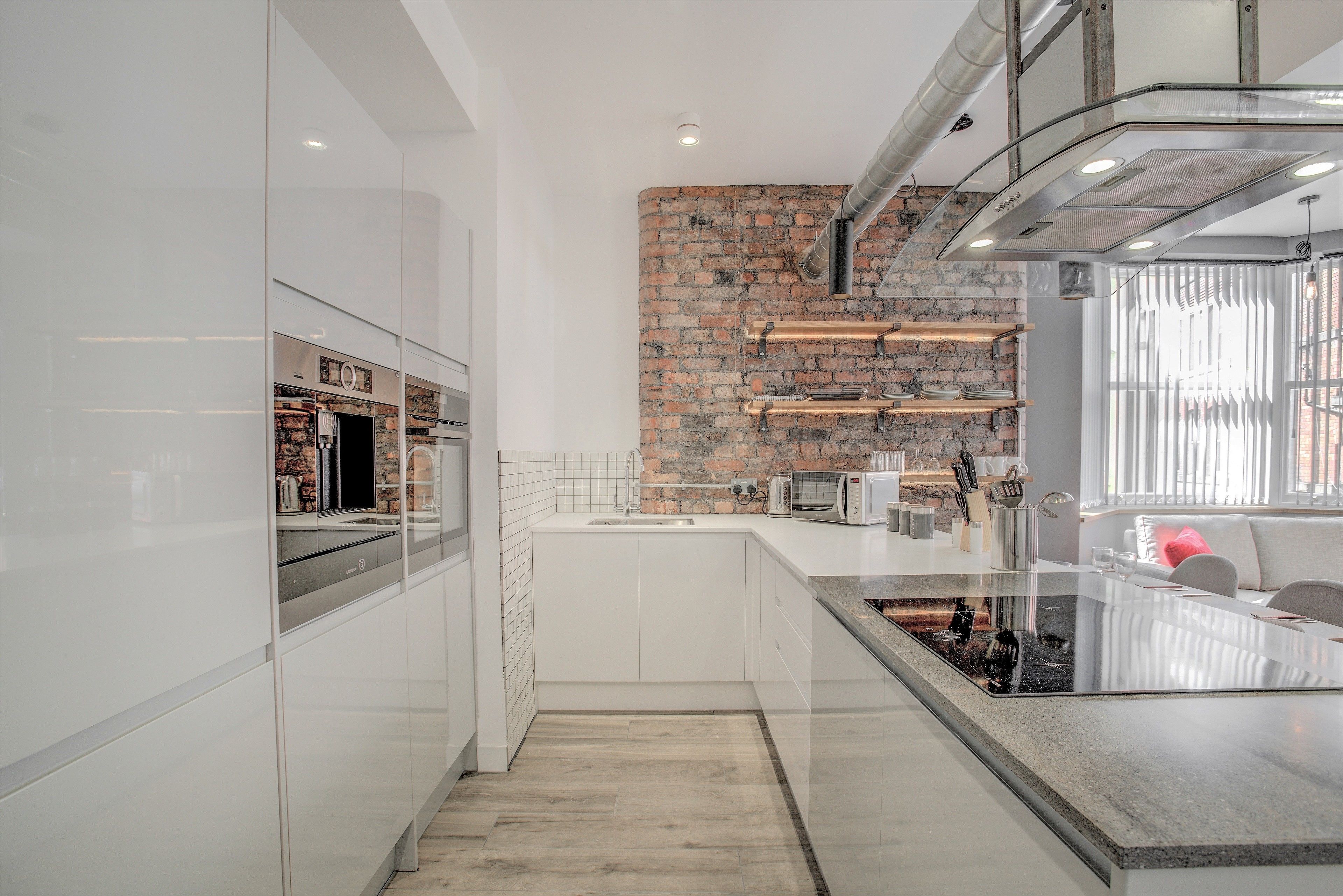 Luxury Apartment (13) | Private kitchen | Full-sized fridge, microwave, oven, stovetop