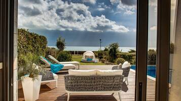 Villa de lujo, 3 habitaciones, alberca privada, vista al mar | Terraza o patio