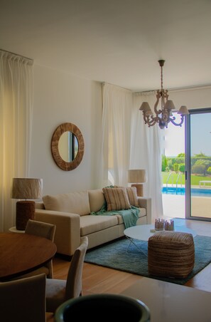 Villa Luxe, 3 chambres, piscine privée, vue jardin | Coin séjour
