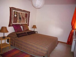 1 bedroom, iron/ironing board, travel cot, WiFi