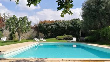 Piscina all'aperto