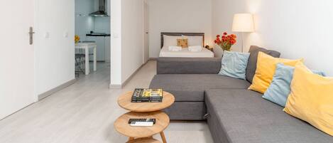 1 habitación, internet y ropa de cama