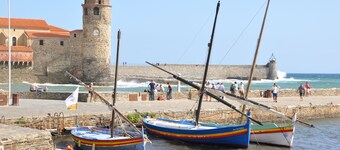 Collioure: beautiful apartment classified ***, quiet, swimming pool, garden, private parking