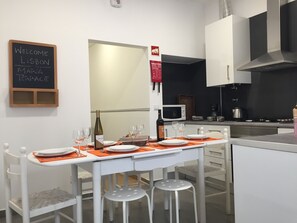 Private kitchen - Welcome to Maria Terrace Lisbon (Lisboa)