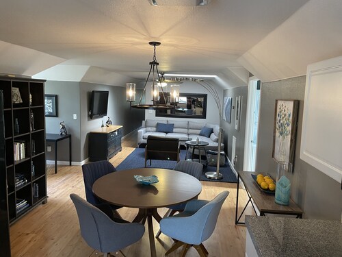 Longterm- Month to month -31 night minimum