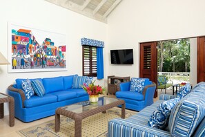 Smart TV, reproductor de DVD, tenis de mesa y libros 