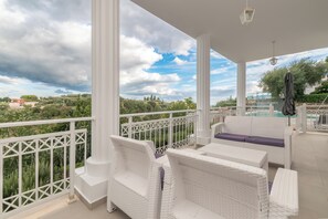 Terrace/patio - Demargia Villa A - Ground Floor Apartment suitable for 6 people (Zakynthos)