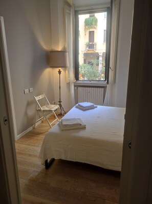 1 Schlafzimmer, Schreibtisch, Bügeleisen/Bügelbrett, WLAN