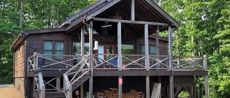 تناول الطعام بالخارج