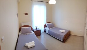 3 bedrooms, iron/ironing board, travel crib, WiFi