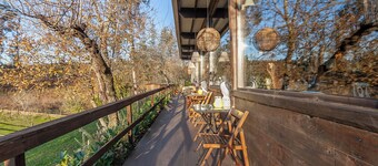 Big Sunny Triple Bedroom with private wc