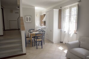 TV - CASALE LA FATA, Morgana large duplex apartment 2 bedrooms 4 + 2pax (Camaiore)
