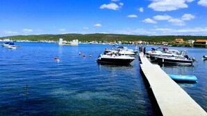 Marina - Apartment in Sukošan with Terrace, Air condition, WIFI (131-3) (Sukošan)