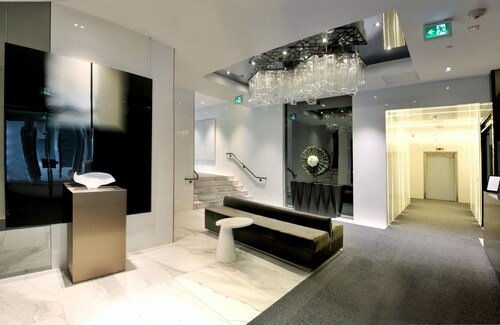 1BDR/2BD/1BA luxury boutique condo in Forest Hill(long term)