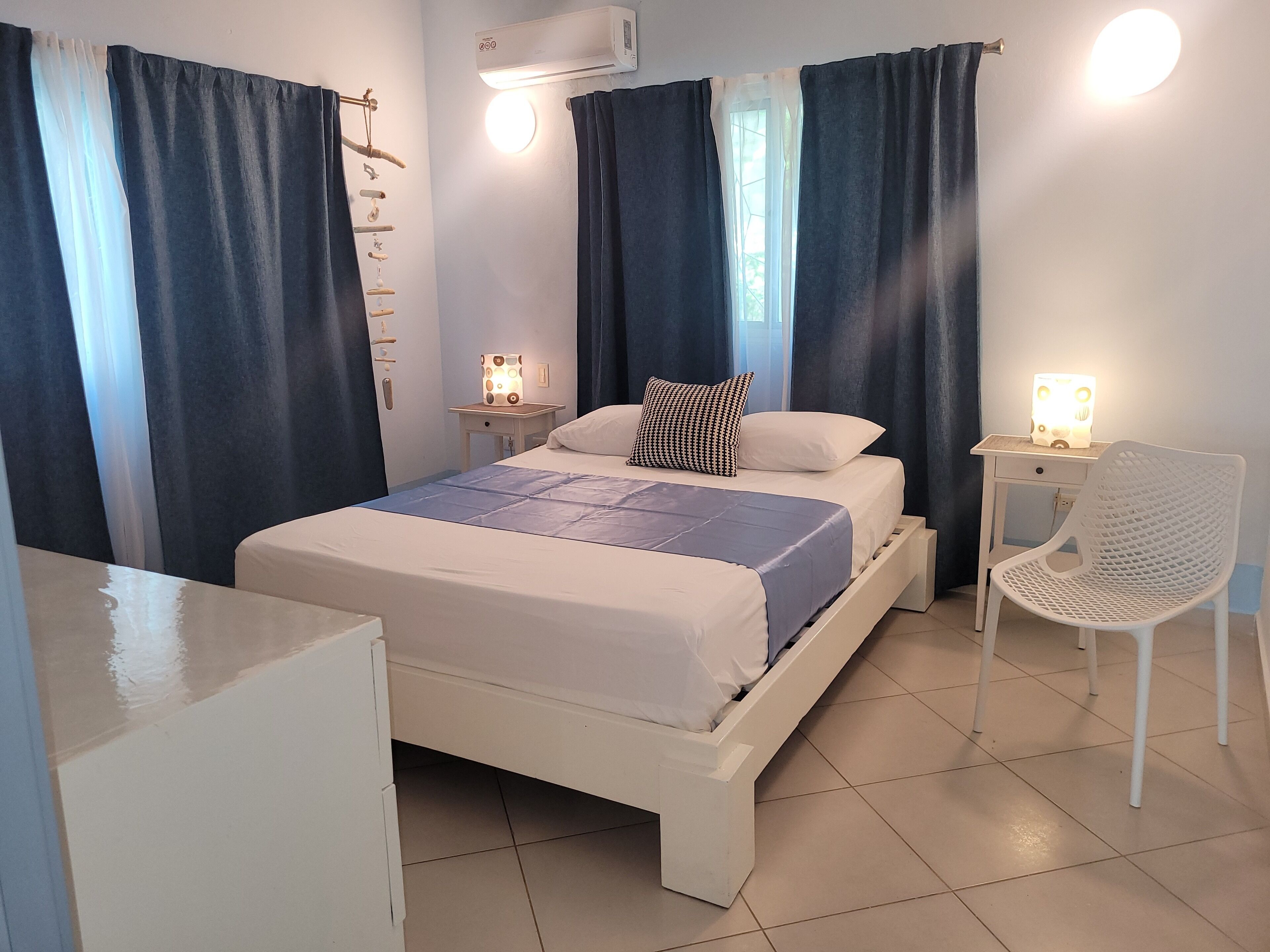 1 bedroom, in-room safe, free WiFi, bed sheets