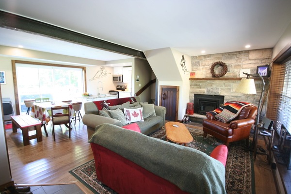 Open Concept Main Floor, Hardwood Floors.