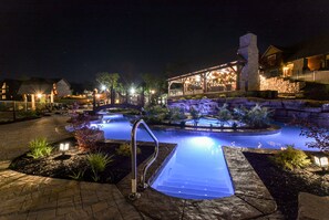 An infinity pool, a heated pool - Lakefront Luxury Lodge • 2mi to SDC • Resort Pool • Private Dock • Free Family Amenities (Branson)