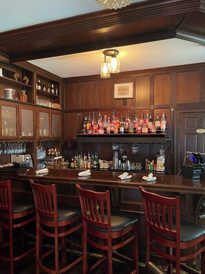Bar (in der Unterkunft)