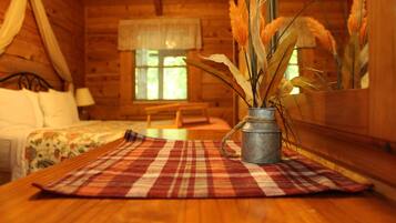 1 bedroom, iron/ironing board, Internet, bed sheets