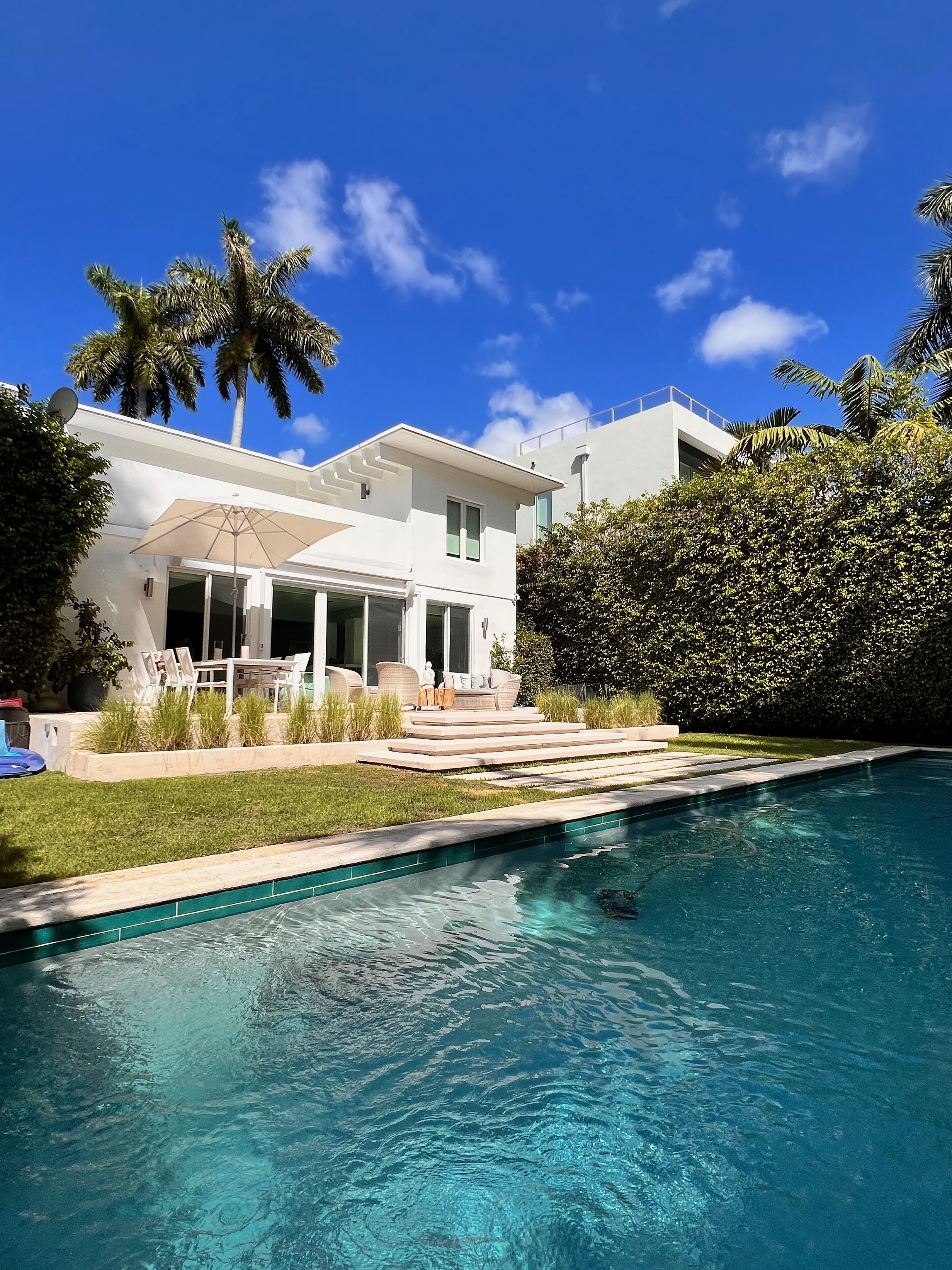 Miami Beach modern house on the exclusive Venetian island with pool!