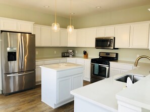 微波炉、烤箱、炉灶、洗碗机