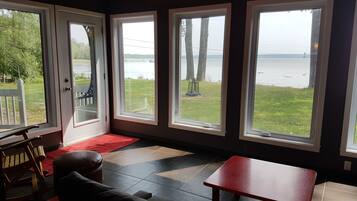 Smart TV, fireplace, DVD player, video library