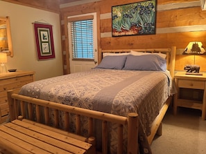 2 bedrooms, WiFi, bed sheets - Log Cabin, Hot tub, wi-fi, central location! (Seven Devils)