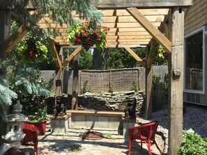 Terrace/patio - Peterborough Zen Retreat (Peterborough)