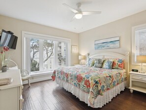 2 bedrooms, iron/ironing board, free internet, bed sheets